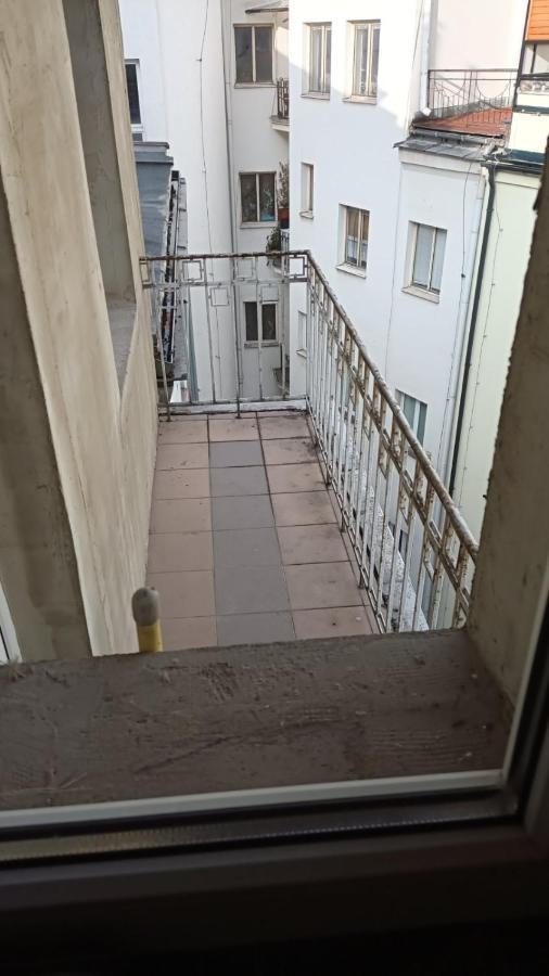 Appartamento Bydleni V Centru Ov Blizko Stodolni, Bez Vytahu Ostrava Esterno foto