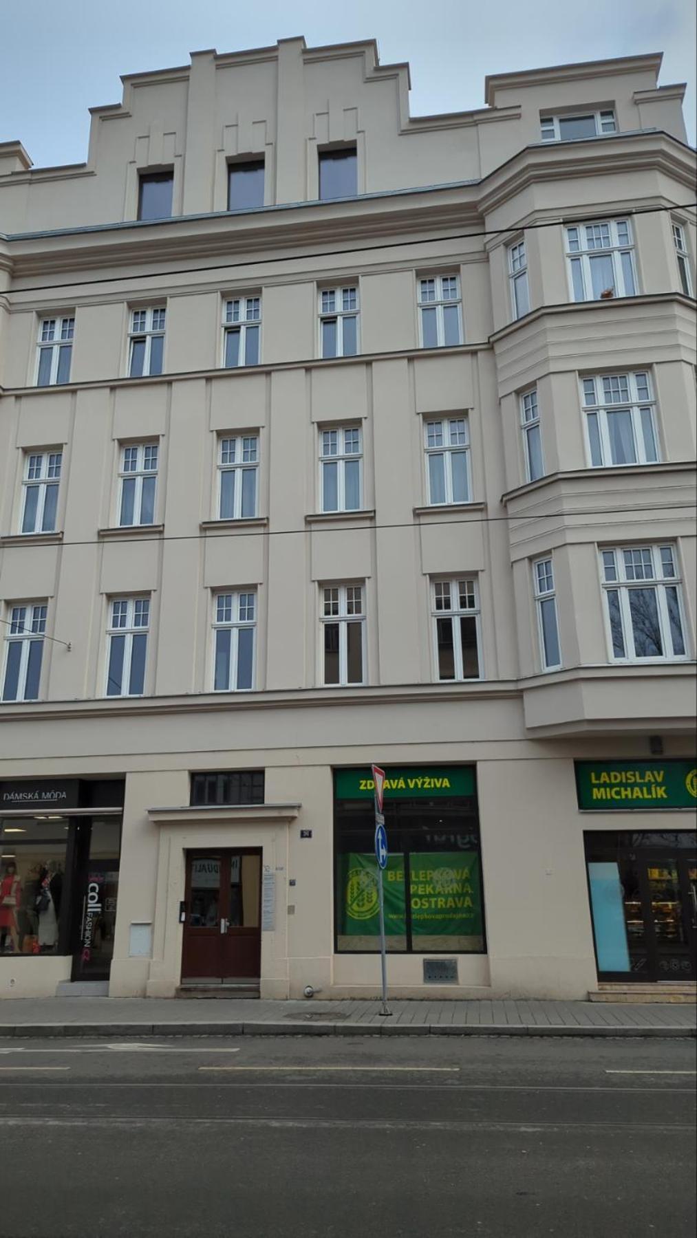 Appartamento Bydleni V Centru Ov Blizko Stodolni, Bez Vytahu Ostrava Esterno foto